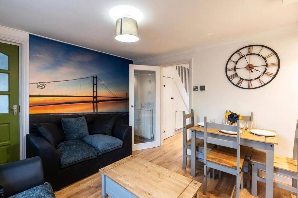 Vakantiehuis Quaint Listed In *